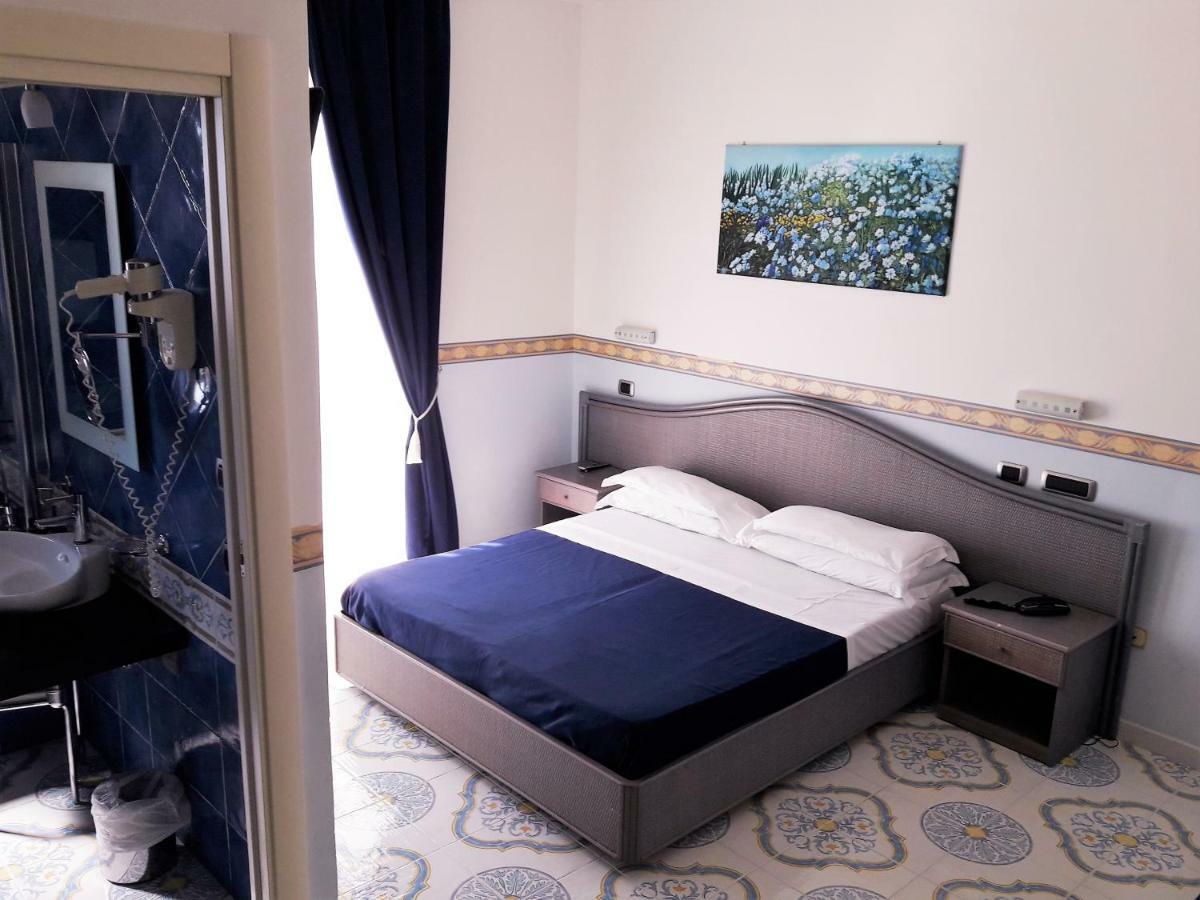 Hotel Stella Maris Казаль-Велино Номер фото